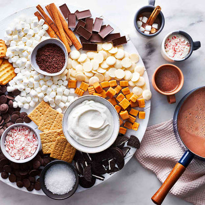 🎄 Indulge in the Holiday Spirit with Luxe Bites' Exclusive Hot Chocolate Charcuterie Board 🎄