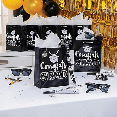 Graduation Glam: Elevate your upcoming graduation celebration!