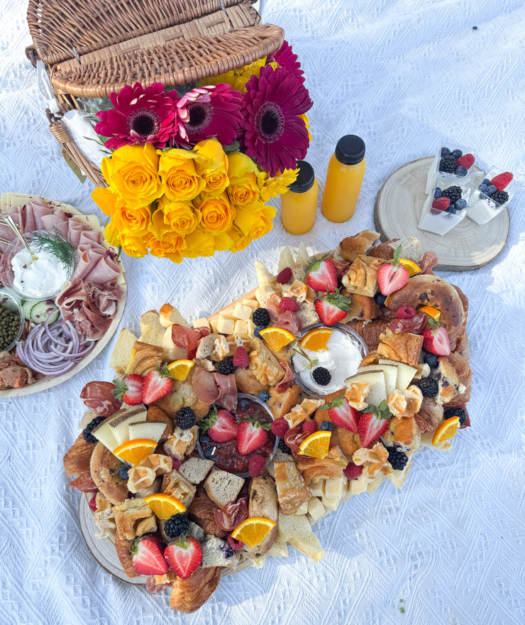 Breakfast Bundle for 20 – Luxe Morning Catering Platter
