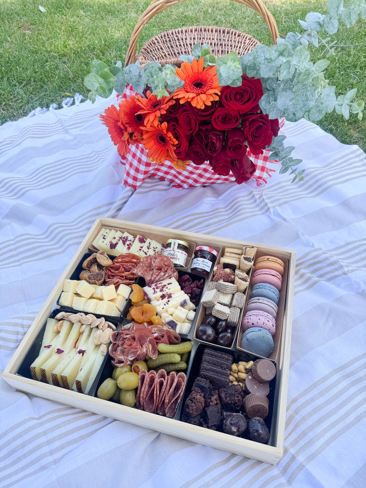 Large Charcuterie & Dessert Board (Nationwide Edition)
