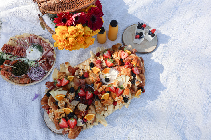 Breakfast Bundle for 20 – Luxe Morning Catering Platter