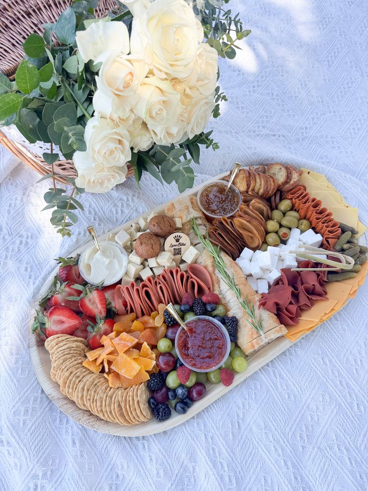 Vegan Charcuterie Board – Plant-Based Grazing Platter (Serves 12–15)